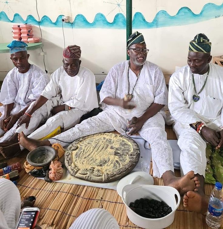 Puissant voyant médium : révélations précises, retour affectif et guidance spirituelle fiable