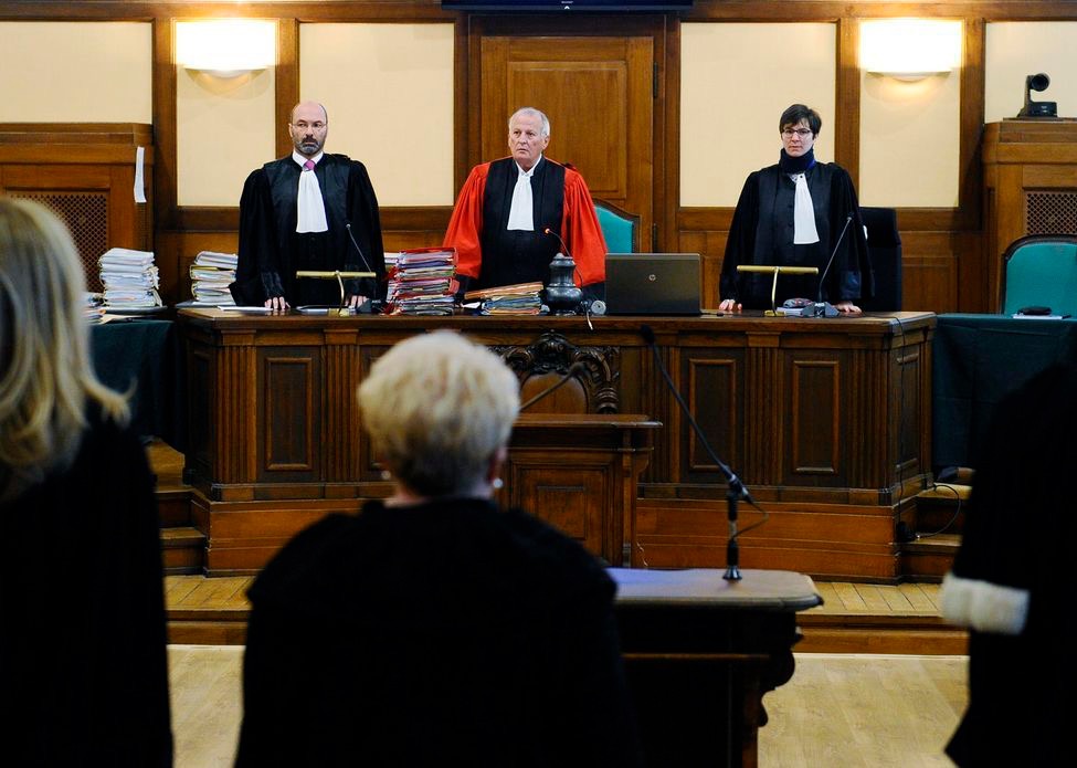 Chance Tribunal : 7 Rituels Puissants pour Gagner un Procès et Attirer une Décision Favorable